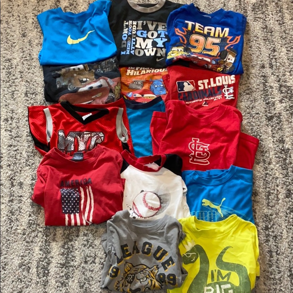 Boys 4t t-shirts used